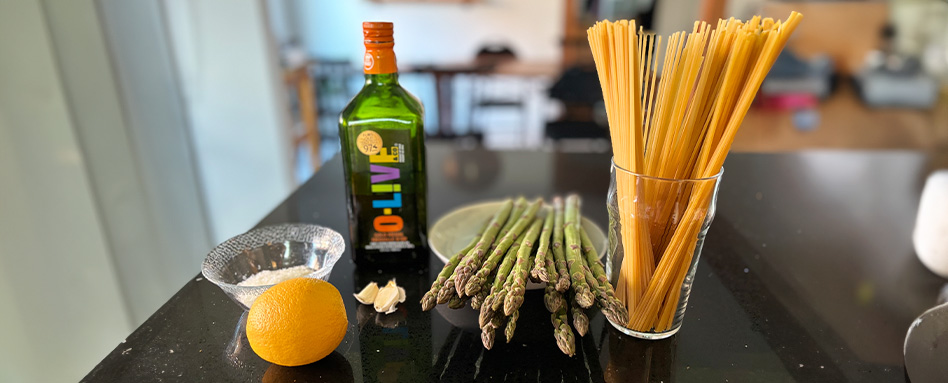 Asparagus pasta ingredients | 