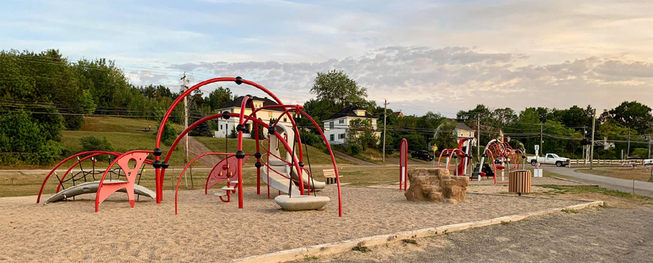 Celebrating volunteerism | Sentier Transcanadien playground