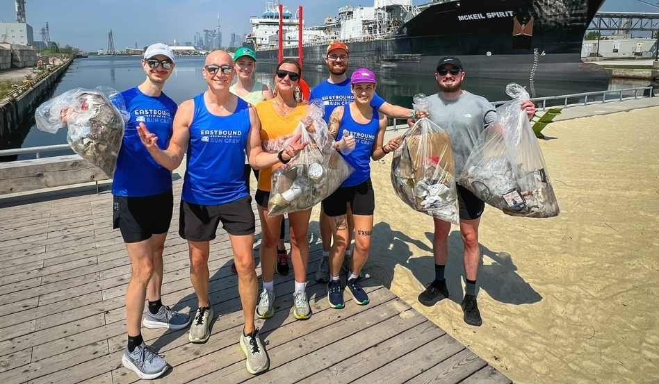 04Support image_Jen Cerullo profile_credit Eastbound Run Crew | Sentier Transcanadien people cleaning up trash at waterfront area